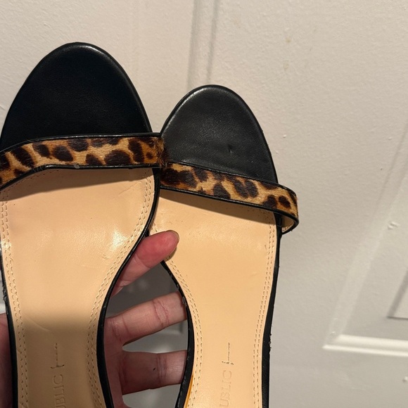Banana Republic leather/calf hair leopard print heeled sandals Size 8 EUC Sexy - Picture 13 of 13
